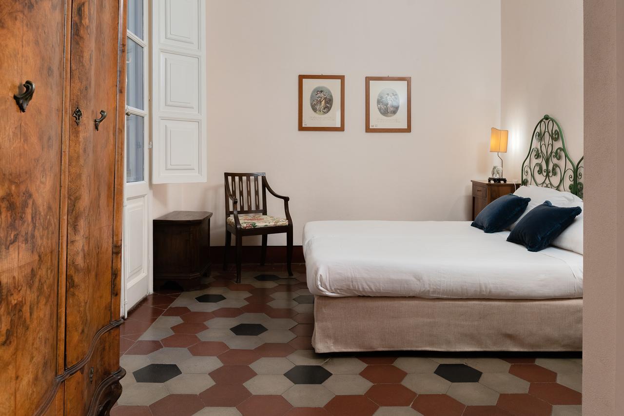 Bellezza Suites Каляри Екстериор снимка